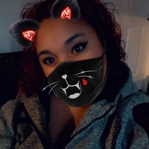 Meet your Posher, Jeannette